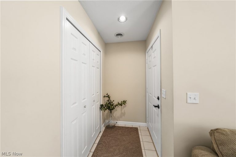 8181 Cyrus Lane, Northfield, OH - Photo 6