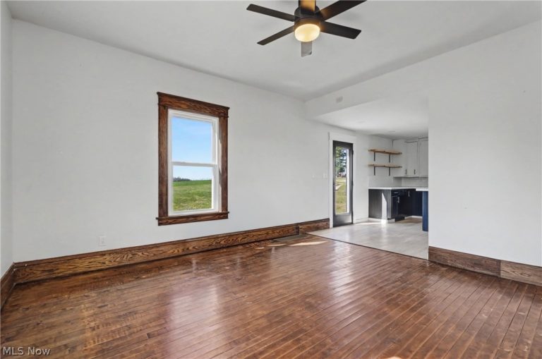 2775 Bandy Road, Alliance, OH - Photo 8