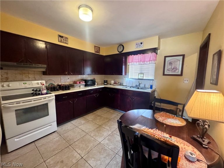 8974-8978 Wilverne Drive, Windham, OH - Photo 3