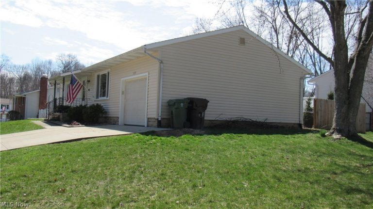 389 Riverview Street, Canal Fulton, OH - Photo 4
