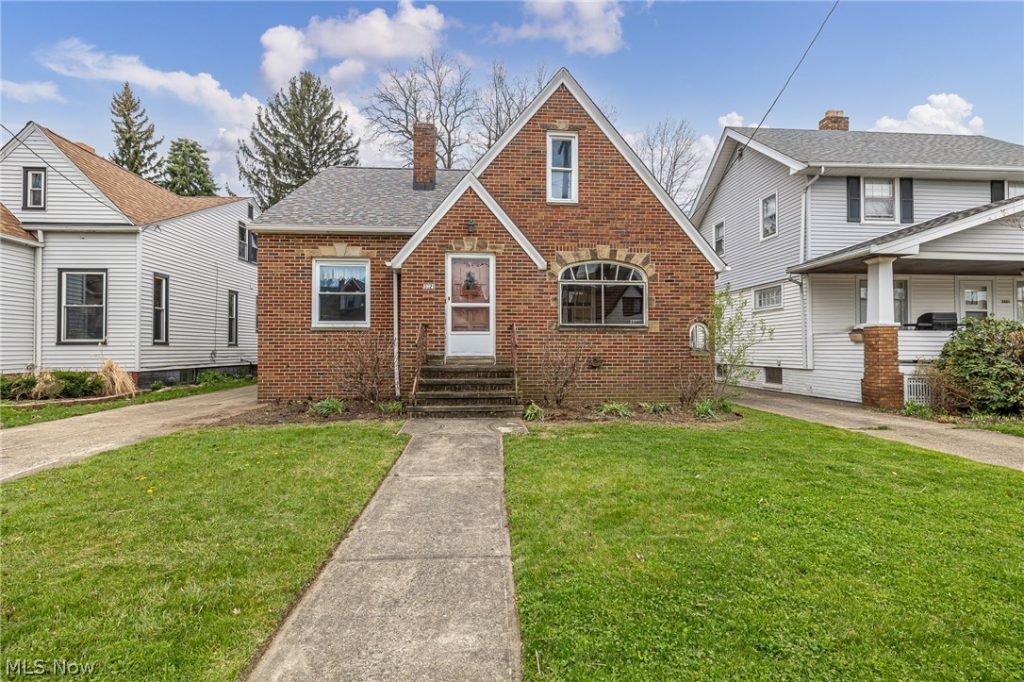 3321 Archmere Avenue, Cleveland, OH