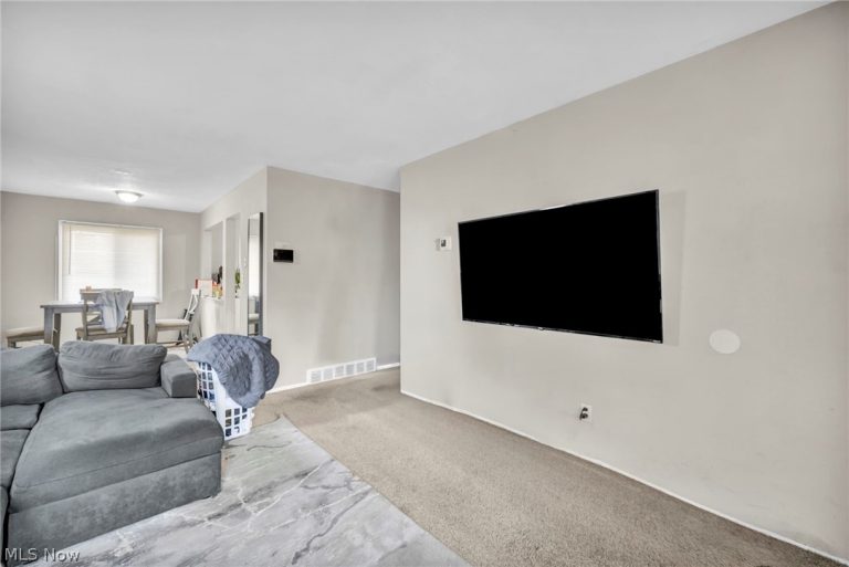 16215 Miles Avenue, Cleveland, OH - Photo 6