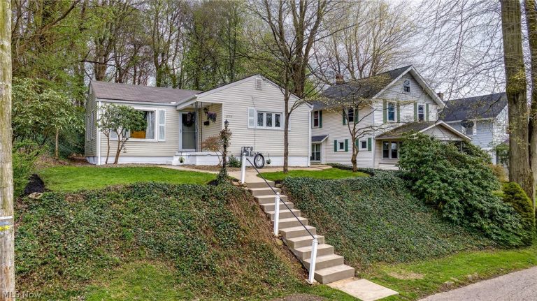 655 Way Street, Barberton, OH - Photo 8