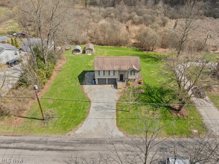 1719 Wilson Road, Akron, OH - Photo 4