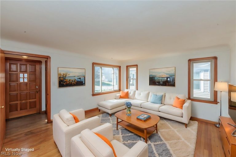 18119 Windward Road, Cleveland, OH - Photo 2