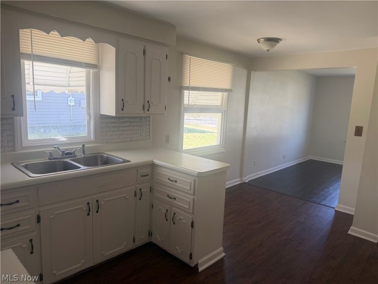 2471 Chaney Circle, Youngstown, OH - Photo 5