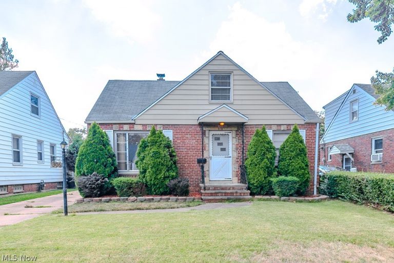 306 323rd Street, Willowick, OH, 44095
