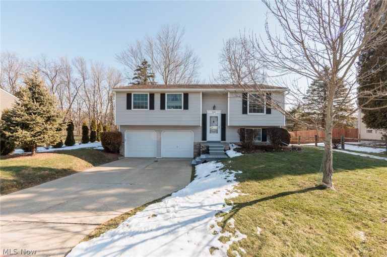 599 Berkshire Drive, Medina, OH - Photo 3