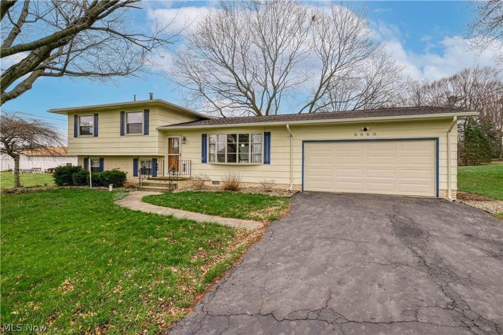 6860 Beridge Street, Louisville, OH