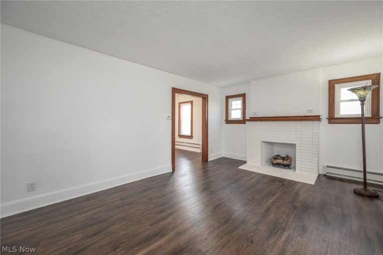 1364 California Avenue, Akron, OH - Photo 2
