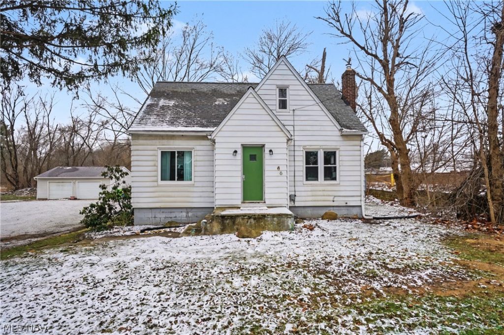 86 Southeast Avenue, Tallmadge, OH