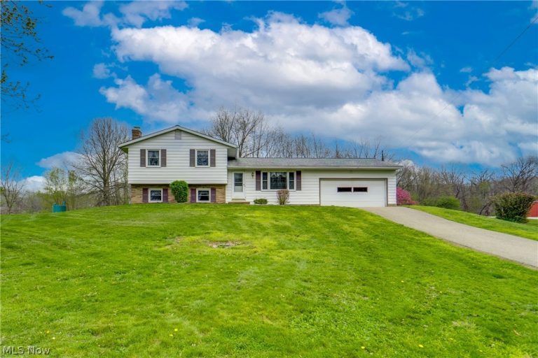 6444 Akron Avenue, Canal Fulton, OH - Photo 3