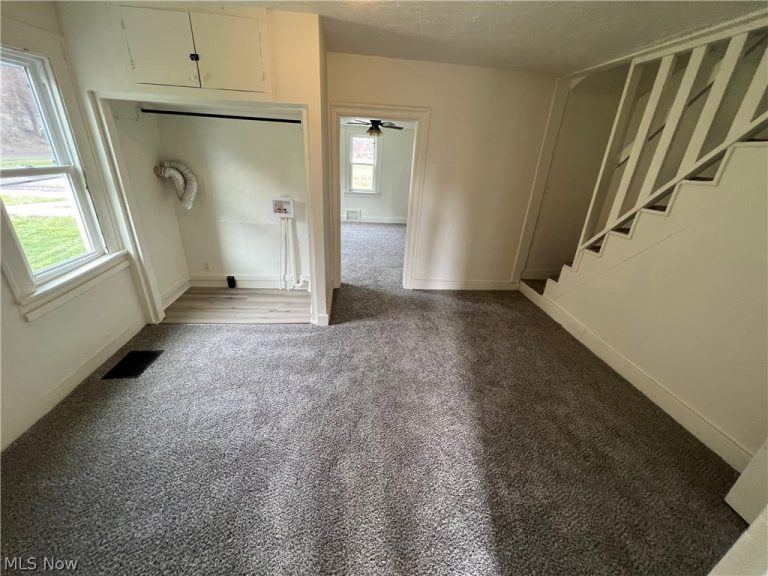 230 Van Buren Street, Zanesville, OH - Photo 2