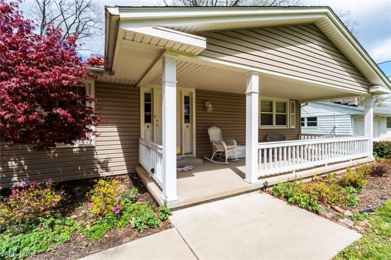 122 Garwood Drive, Canfield, OH - Photo 3