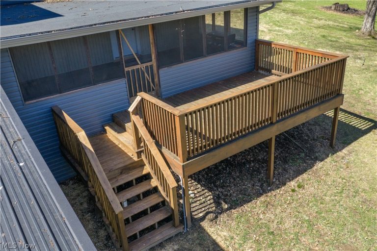 3689 Reichman Drive, Dover, OH - Photo 5