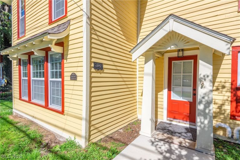 37384 Detroit Road, Avon, OH - Photo 2