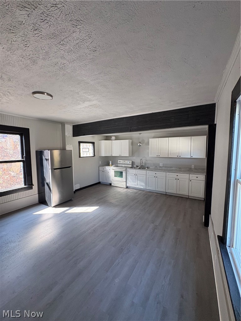 3943 Grant Street, Weirton, WV - Photo 8