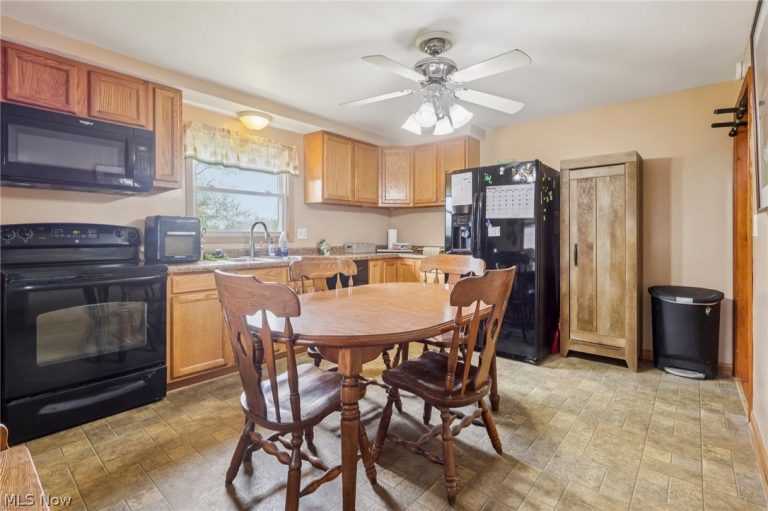 5777 Nave Street, Canton, OH - Photo 4