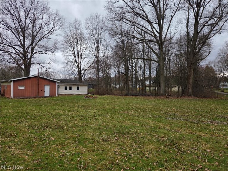 2410 Railroad Street, Newton Falls, OH - Photo 4
