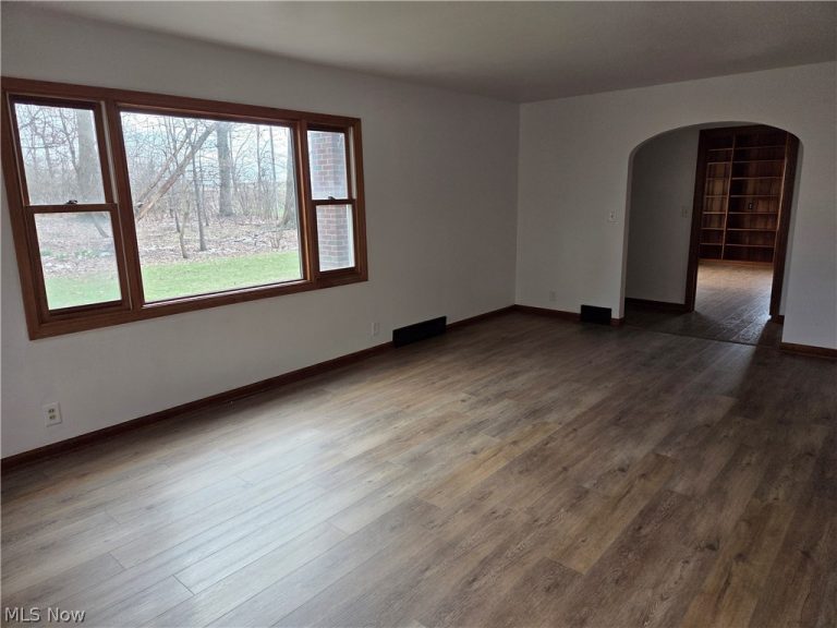 3976 Faircrest Street, Canton, OH - Photo 4