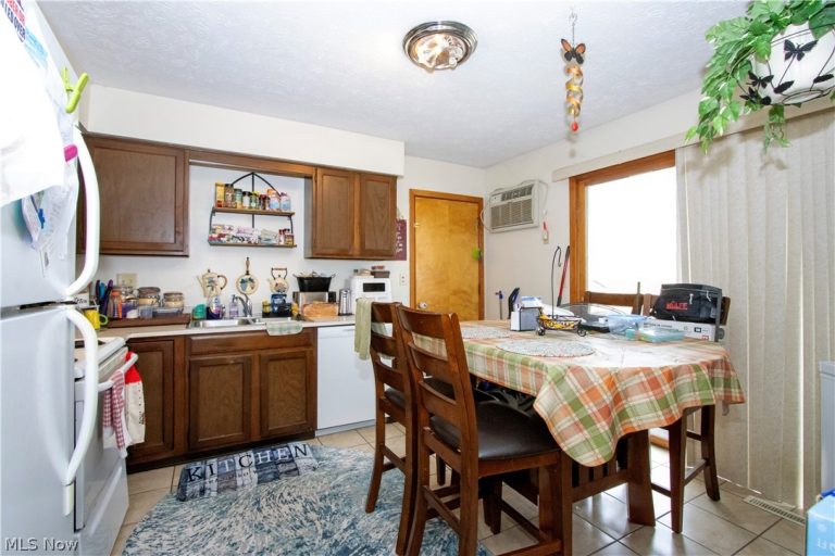 741-743 Skylark Avenue, Wooster, OH - Photo 2