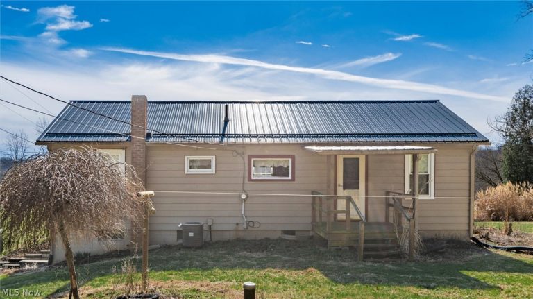7965 Shannon Valley Road, Frazeysburg, OH - Photo 6