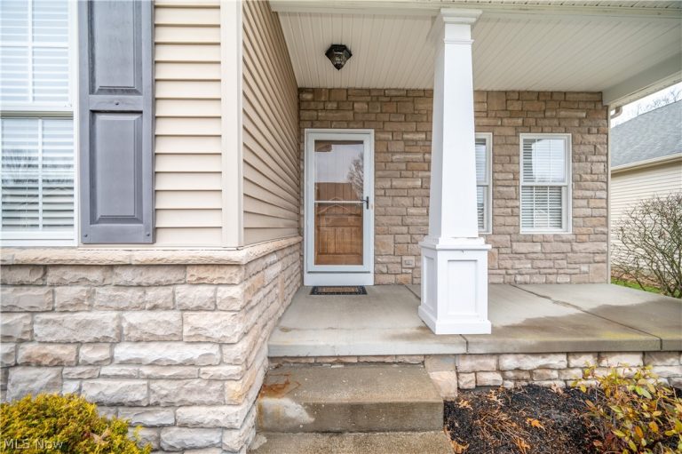 30 Barnstone Lane #18, Canfield, OH - Photo 4