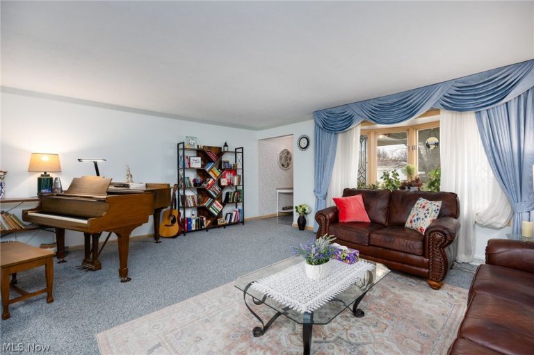 13352 Claremont Avenue, Middleburg Heights, OH - Photo 3