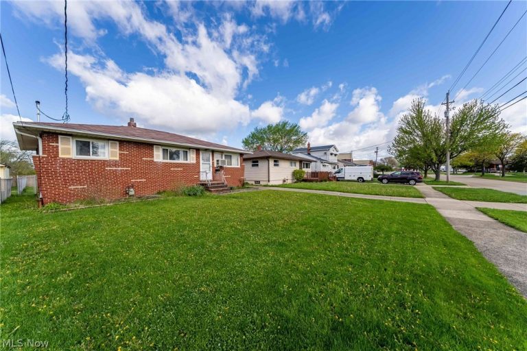 5884 Michael Drive, Brook Park, OH - Photo 2
