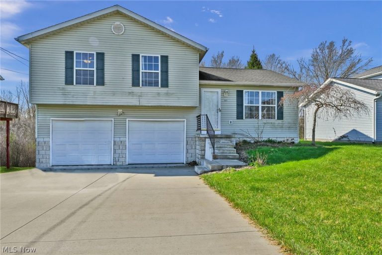 685 Lake Street, Ravenna, OH, 44266