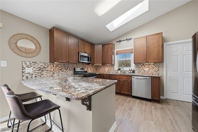 25021 Forbes Road, Oakwood Village, OH - Photo 8