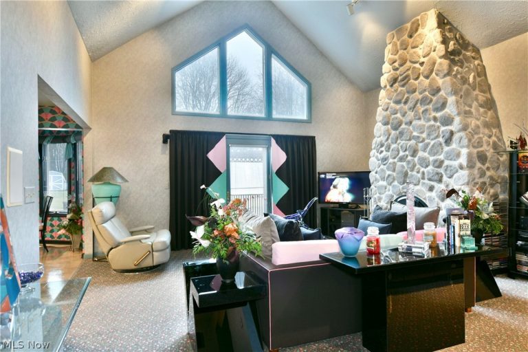 545 Thomas Lane, Girard, OH - Photo 8