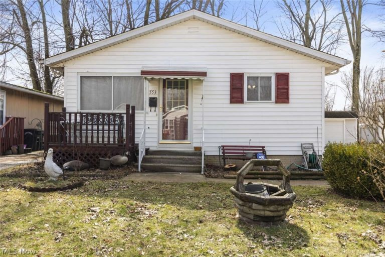 553 Delaware Avenue, Elyria, OH, 44035