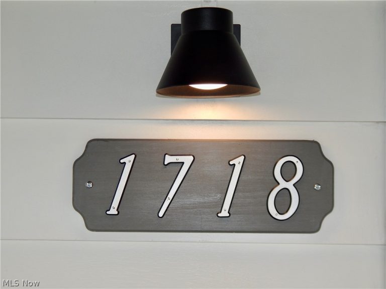 1718 Cook Avenue, Cleveland, OH - Photo 2