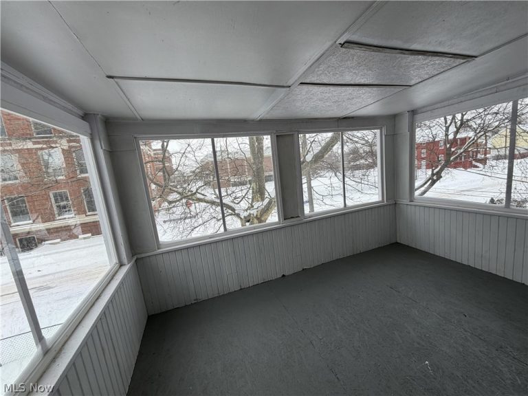 15340 Yorick Avenue #3rd floor, Cleveland, OH - Photo 4