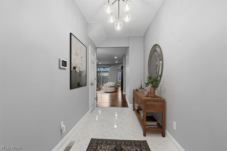3178 Richmond Road, Beachwood, OH - Photo 3