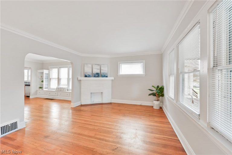 2131 Wascana Avenue, Lakewood, OH - Photo 4