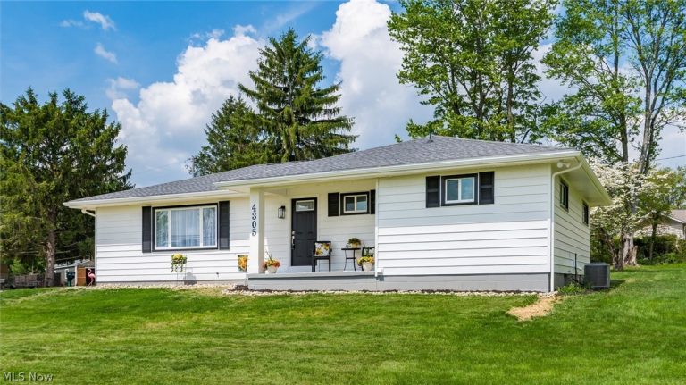 4305 Boggs Road, Zanesville, OH - Photo 2