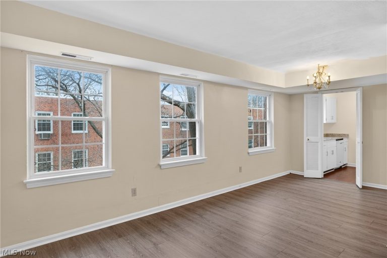 19436 Van Aken Boulevard #307, Shaker Heights, OH - Photo 3