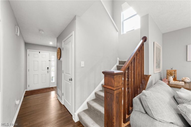 3590 Sandlewood Drive, Brunswick, OH - Photo 6