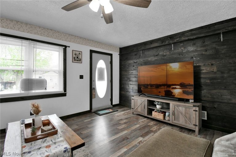 59 Tucker Avenue, Shelby, OH - Photo 6