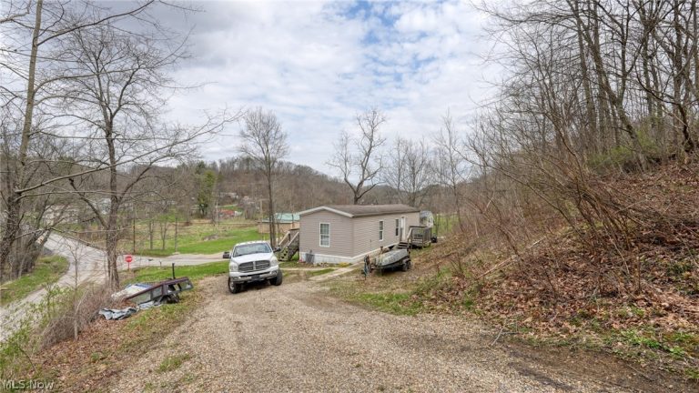 12040 Robins Road, Byesville, OH - Photo 4