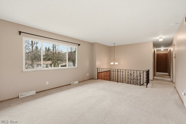 1285 Gale Drive, Kent, OH - Photo 8