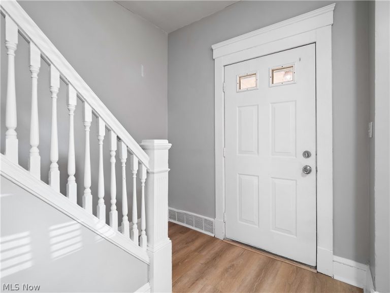 3860 18th Street, Cleveland, OH - Photo 6