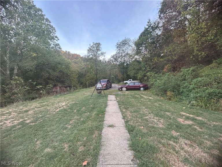 8188 Dozer Road, Cambridge, OH - Photo 4