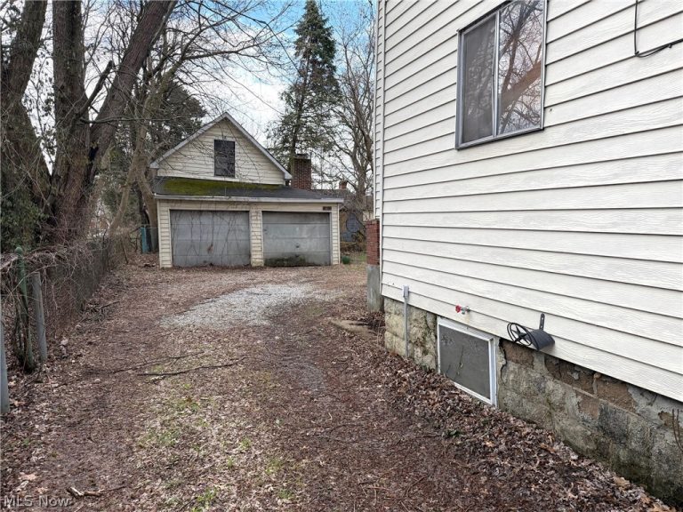 924 Concord Avenue, Akron, OH - Photo 2