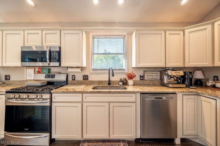 2891 Waterford Road, Marietta, OH - Photo 8