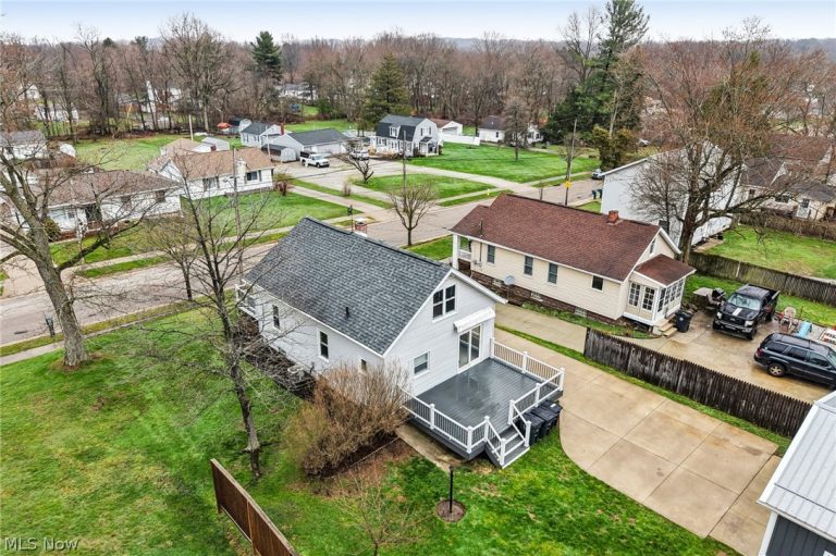 2230 Cooledge Avenue, Akron, OH - Photo 6