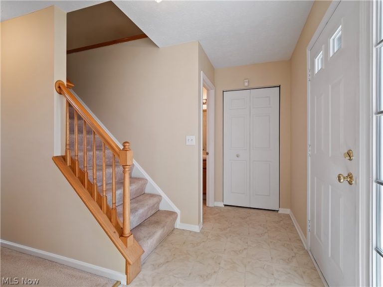 7770 Arbor Way, Parma, OH - Photo 5
