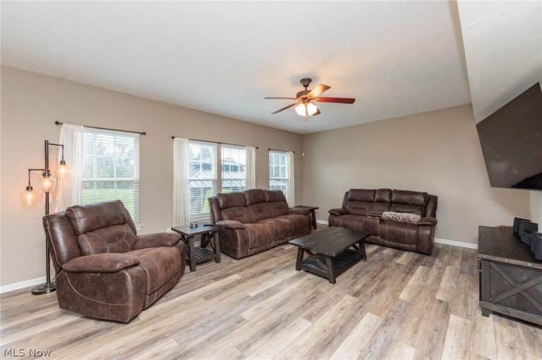1422 Mclean Avenue, Streetsboro, OH - Photo 4